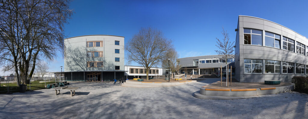 Panorama Schule Schulhof Max Planck Schule Bad Krozingen